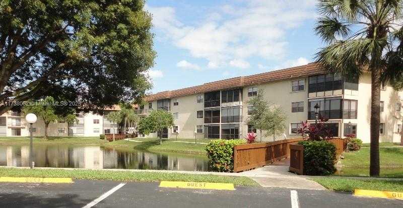 Small Image of 6090 NORTH SABAL PALM BLVD #208, Tamarac Number 31