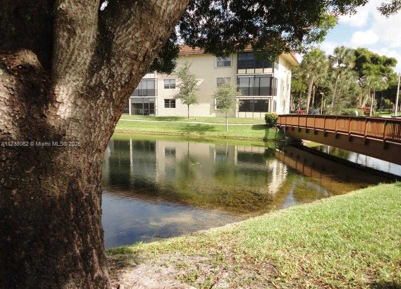 Small Image of 6090 NORTH SABAL PALM BLVD #208, Tamarac Number 32