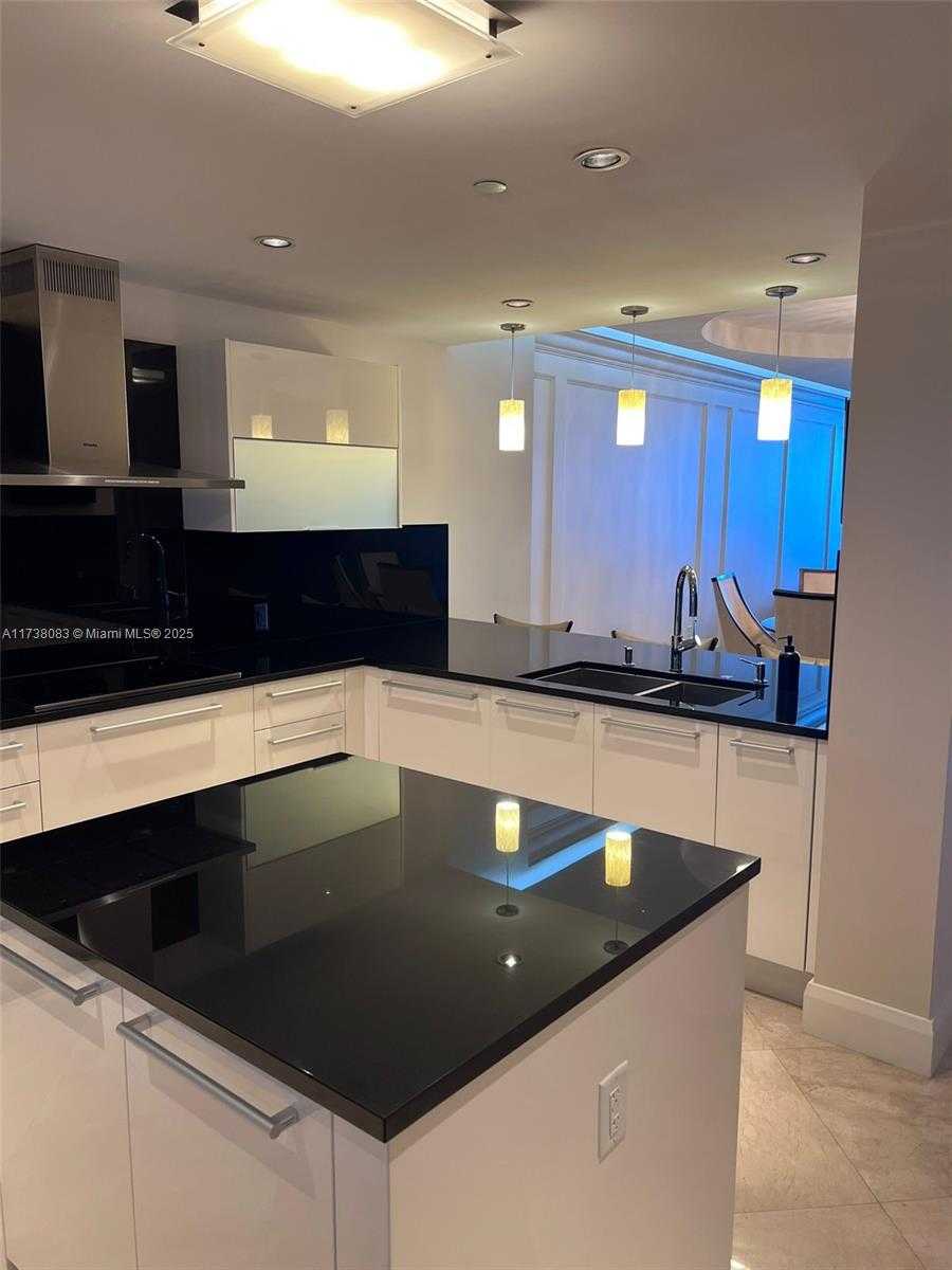 Small Image of 17121 COLLINS AVE #3304, Sunny Isles Beach Number 13