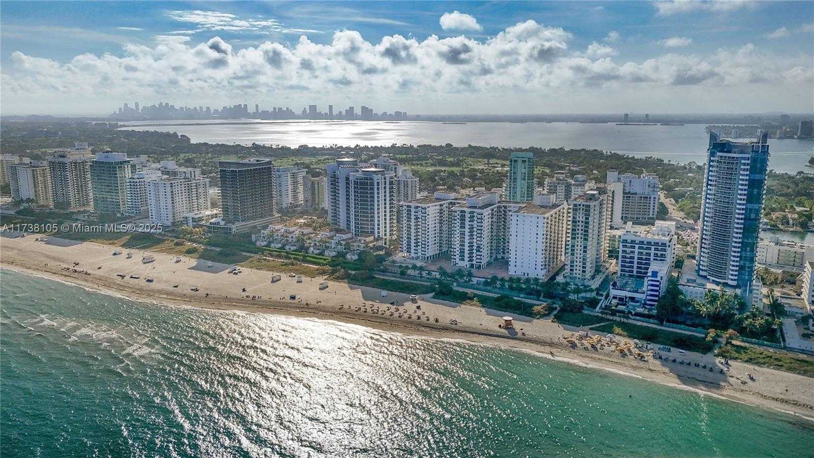 Small Image of 6039 COLLINS AVE #311, Miami Beach Number 27