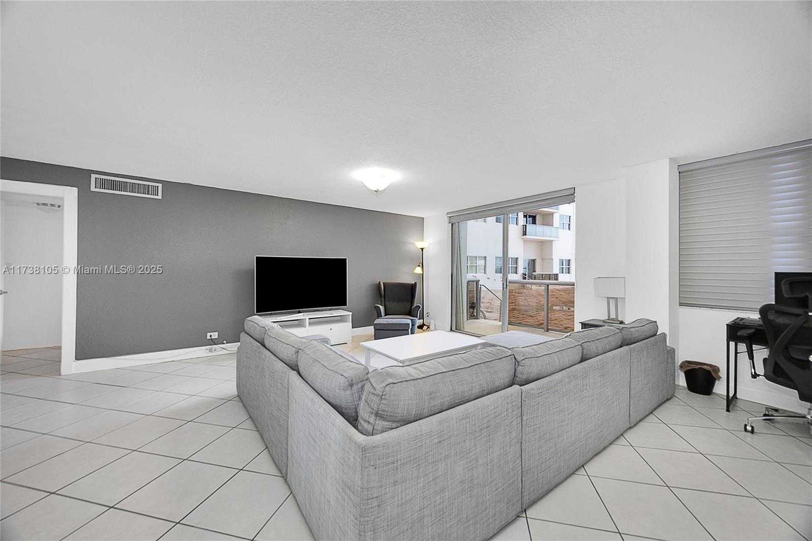 Small Image of 6039 COLLINS AVE #311, Miami Beach Number 6