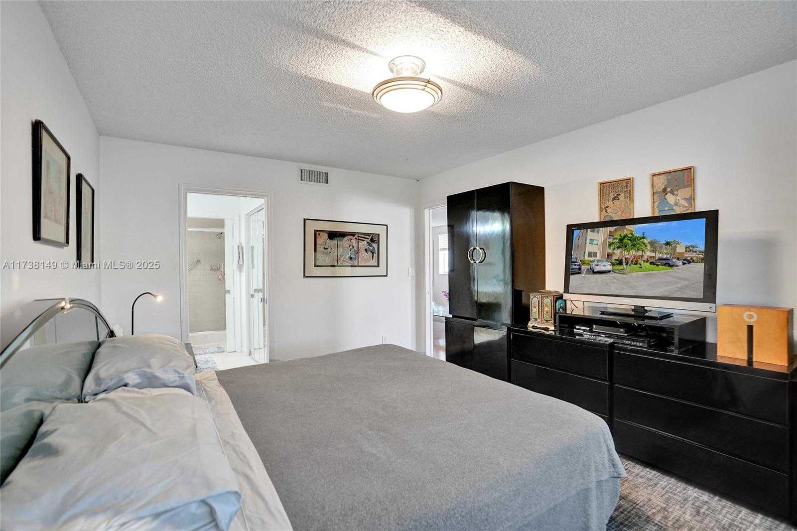 Small Image of 7368 DEVON DR #301, Tamarac Number 16