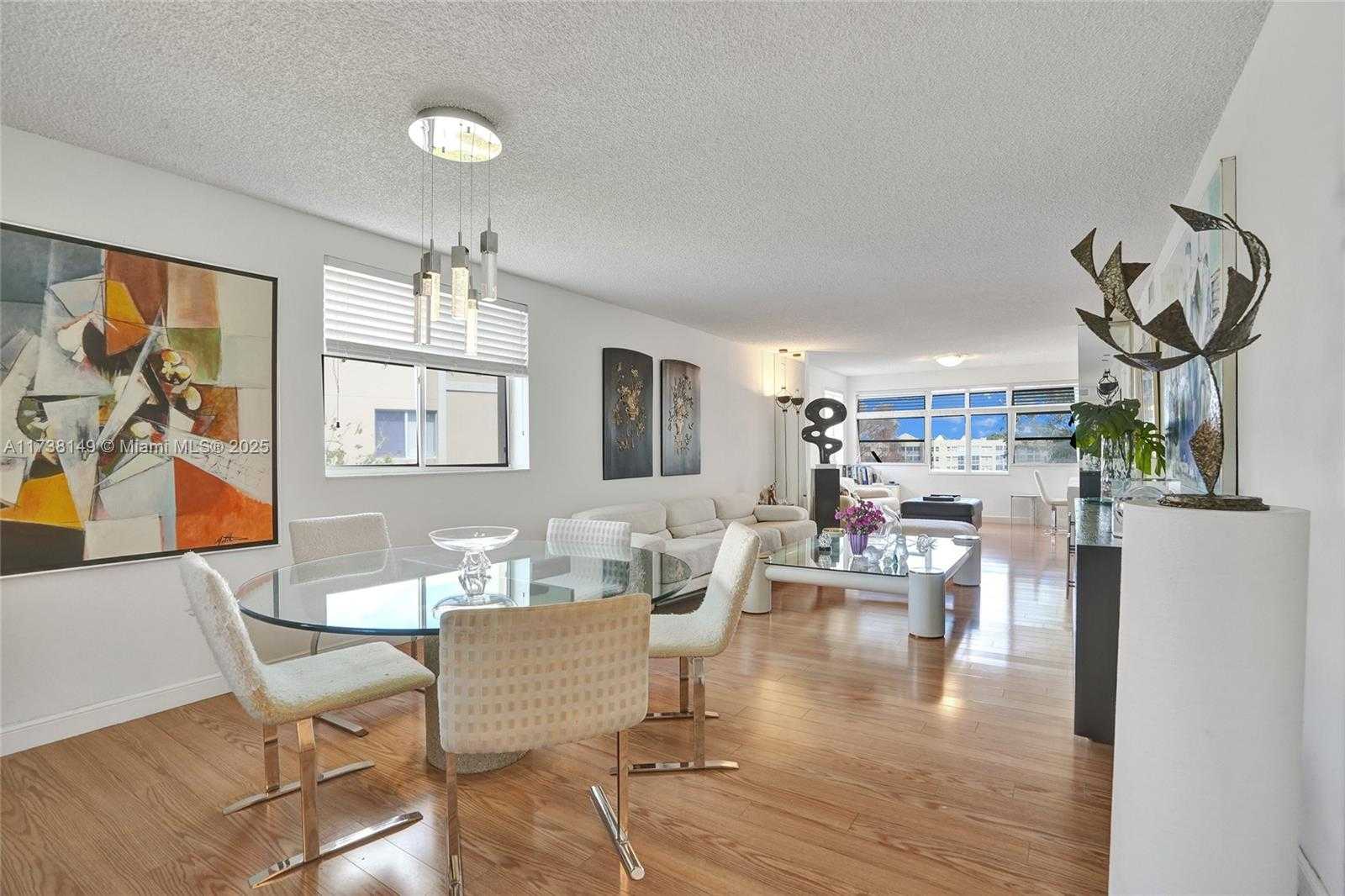 Small Image of 7368 DEVON DR #301, Tamarac Number 2