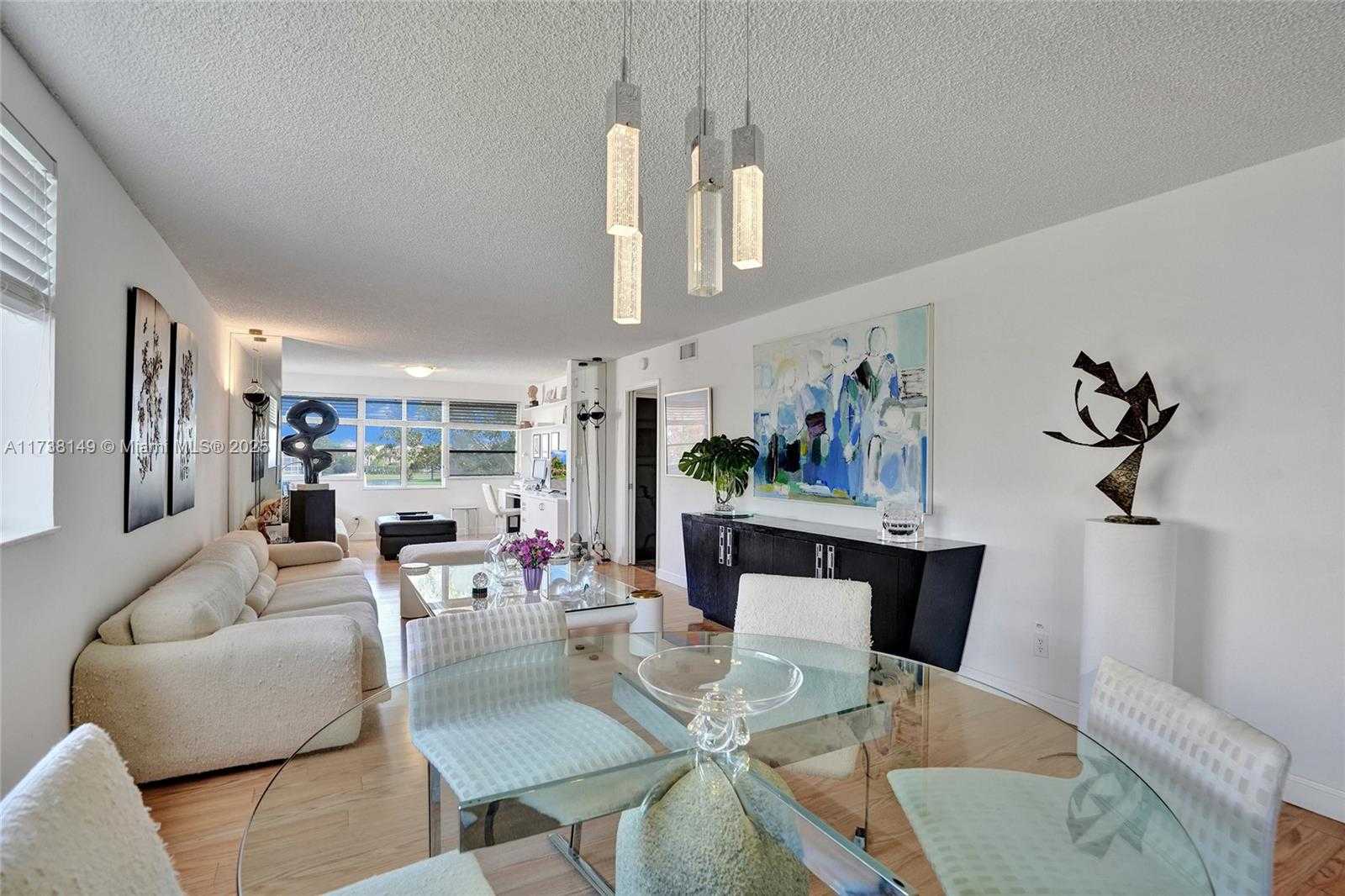 Small Image of 7368 DEVON DR #301, Tamarac Number 3