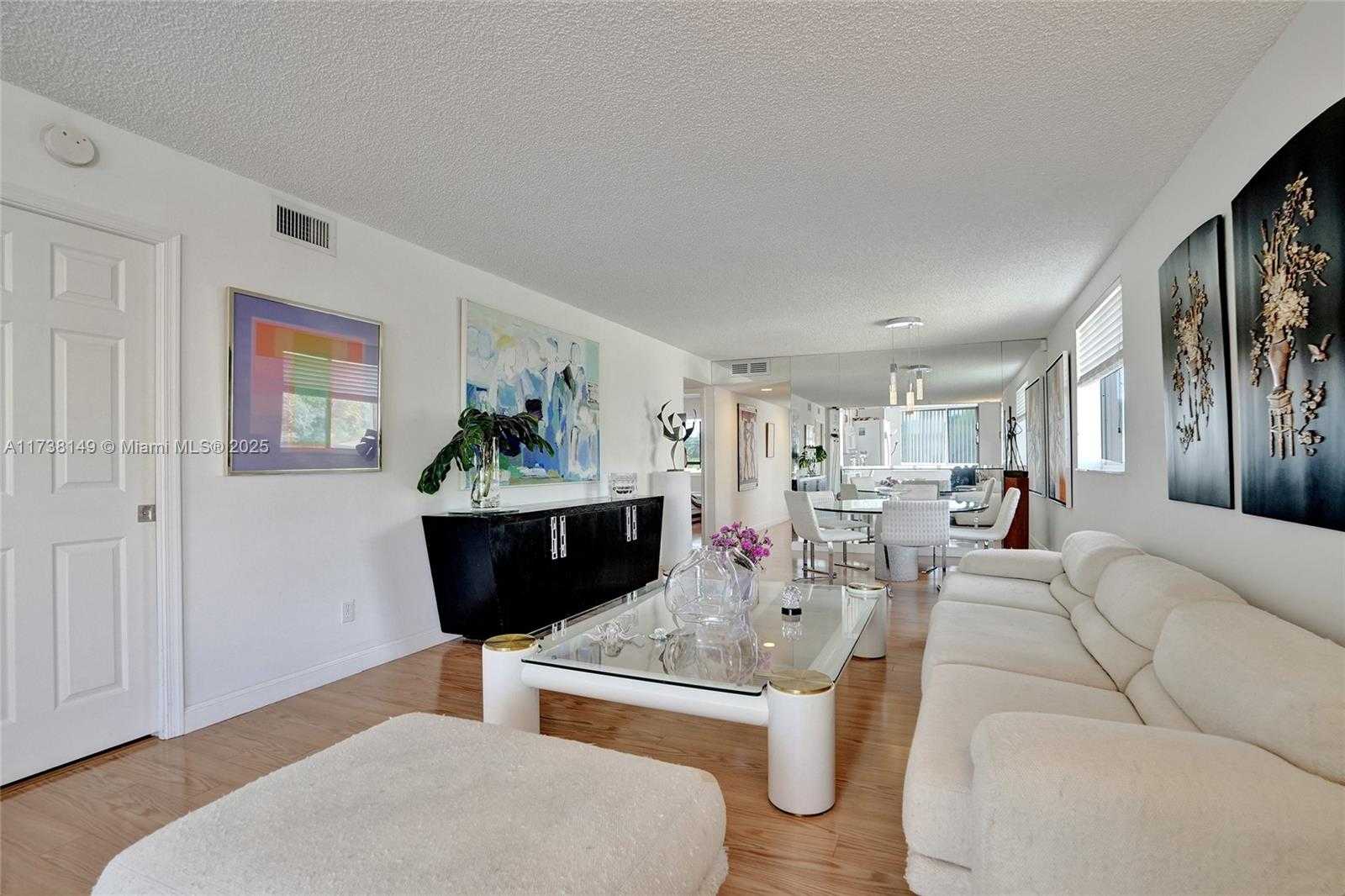 Small Image of 7368 DEVON DR #301, Tamarac Number 6