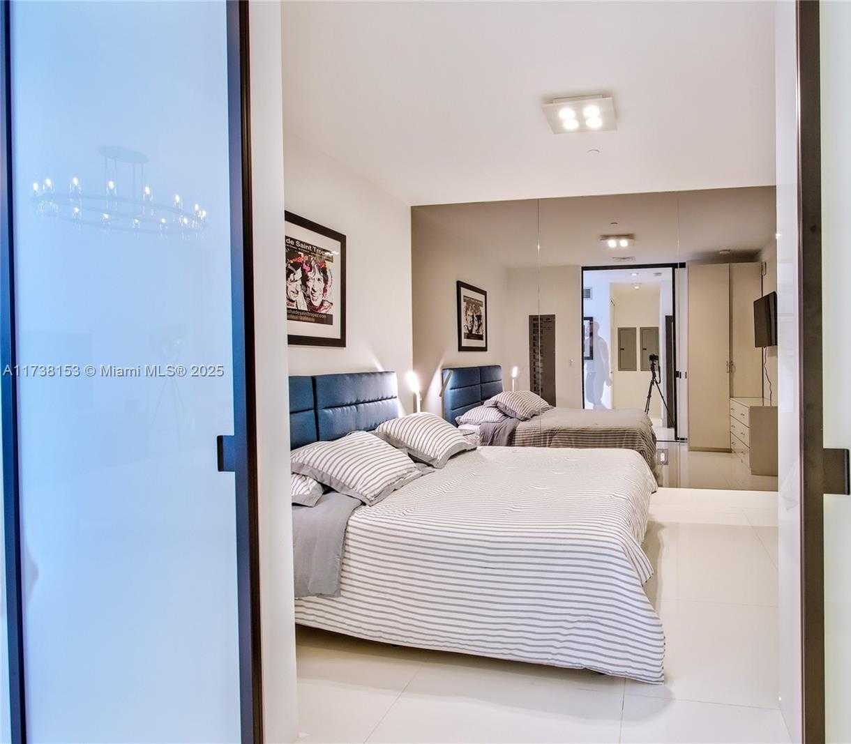 Small Image of 16901 COLLINS AVE #904, Sunny Isles Beach Number 12