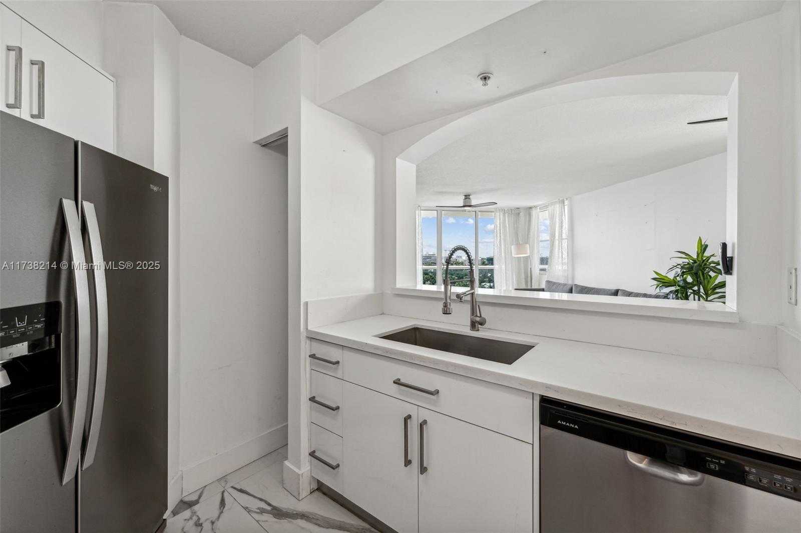 Small Image of 9201 COLLINS AVE #821, Surfside Number 22