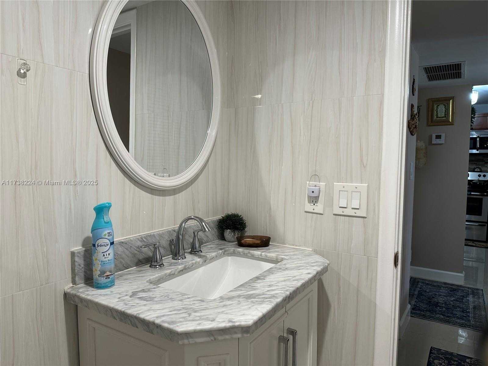 Small Image of 1865 SOUTH OCEAN DR #6H, Hallandale Beach Number 12