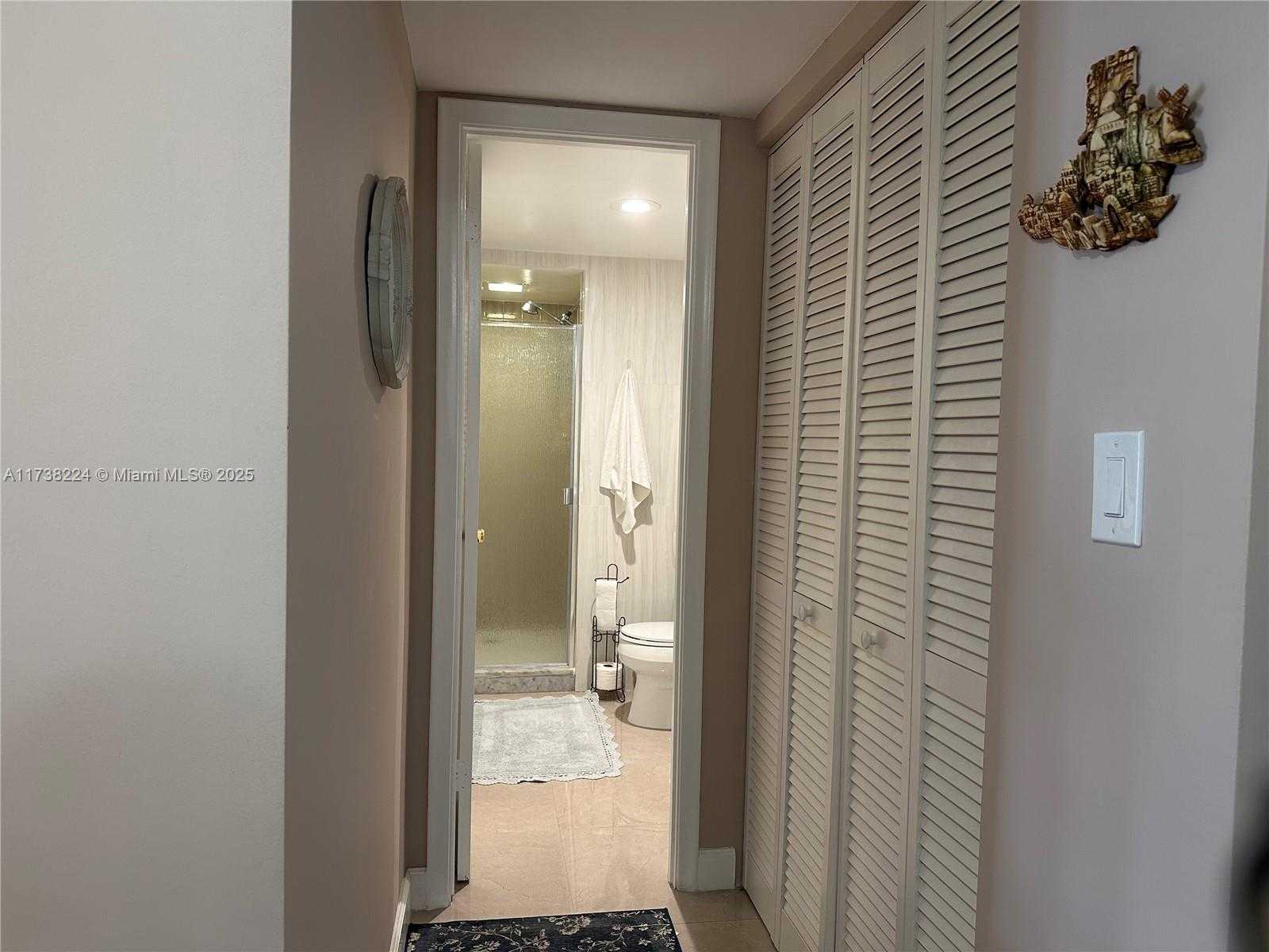 Small Image of 1865 SOUTH OCEAN DR #6H, Hallandale Beach Number 13
