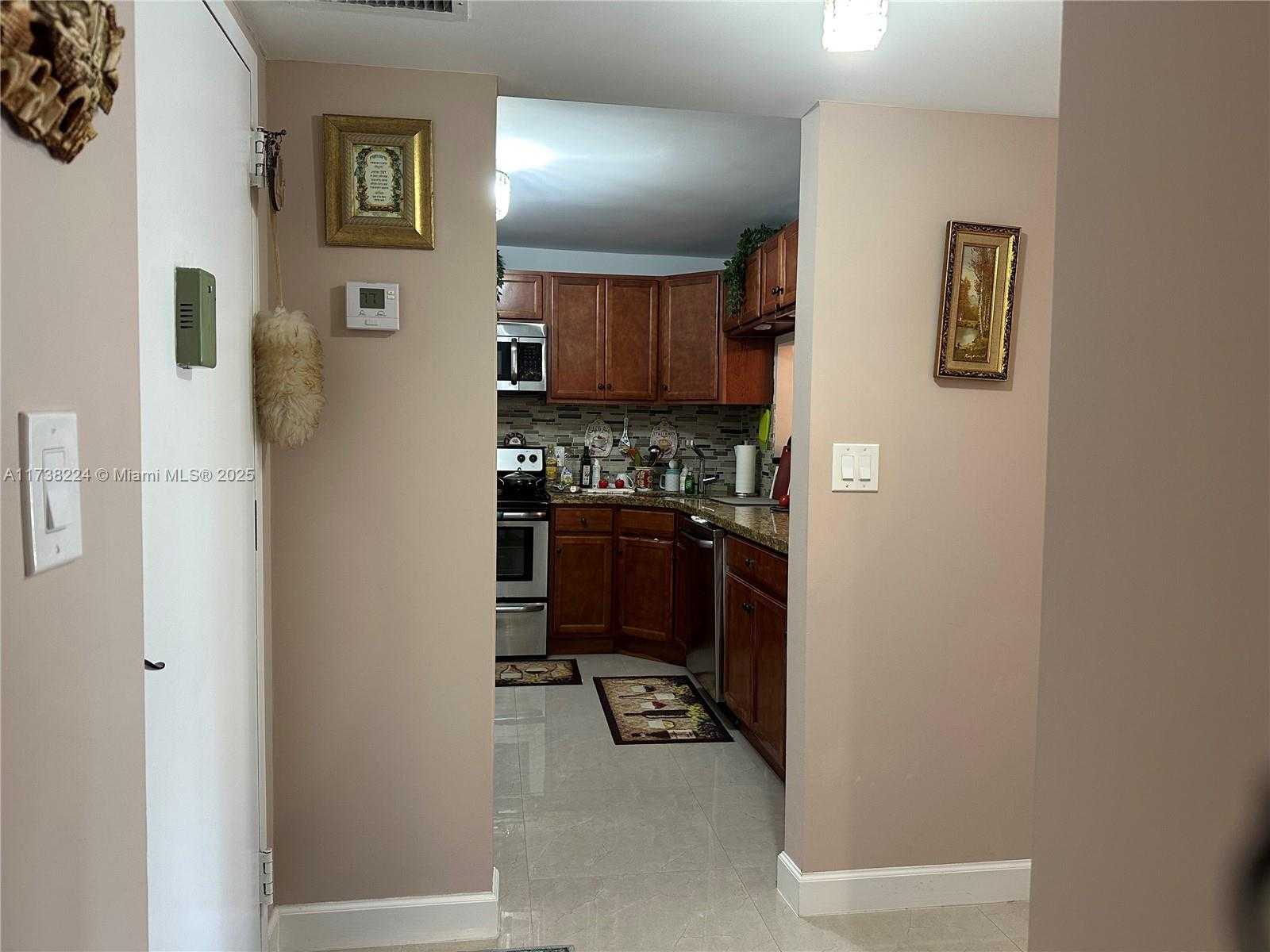 Small Image of 1865 SOUTH OCEAN DR #6H, Hallandale Beach Number 15