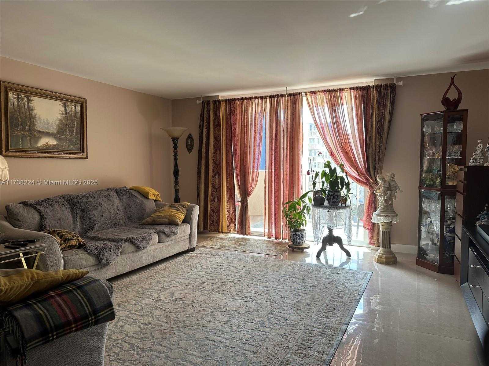 Small Image of 1865 SOUTH OCEAN DR #6H, Hallandale Beach Number 2
