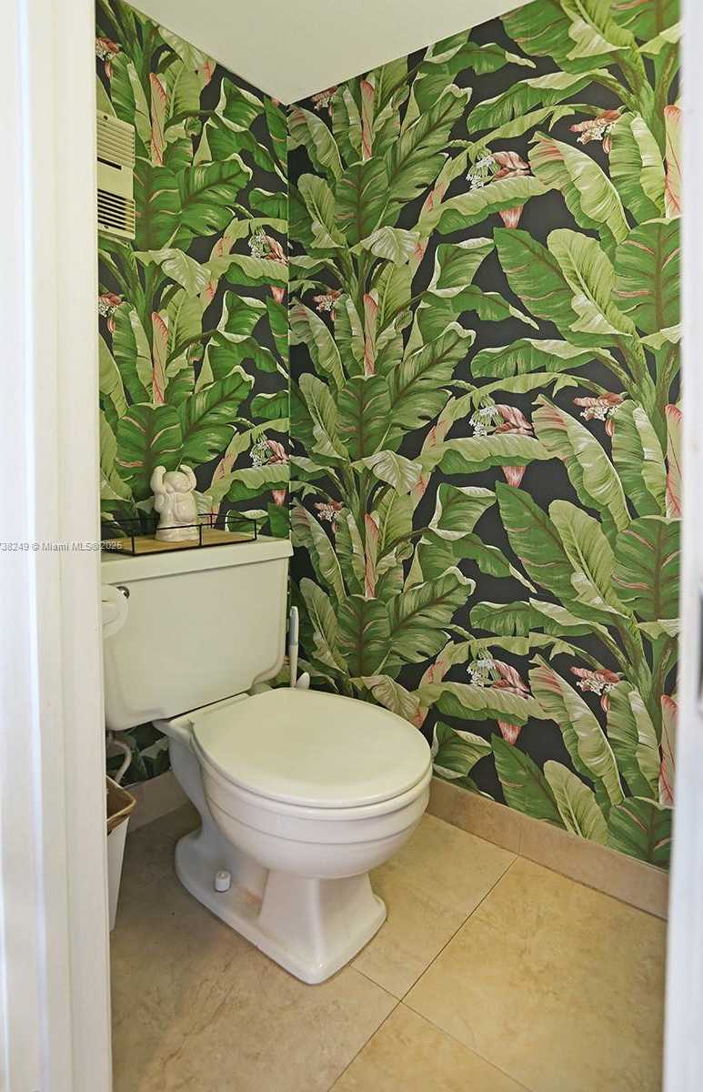 Small Image of 315 NORTH WEST 109TH AVE #205, Miami Number 18