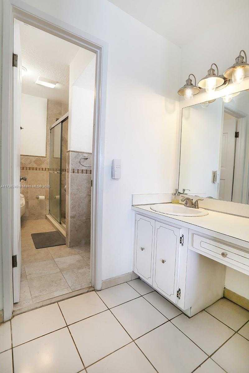 Small Image of 315 NORTH WEST 109TH AVE #205, Miami Number 20