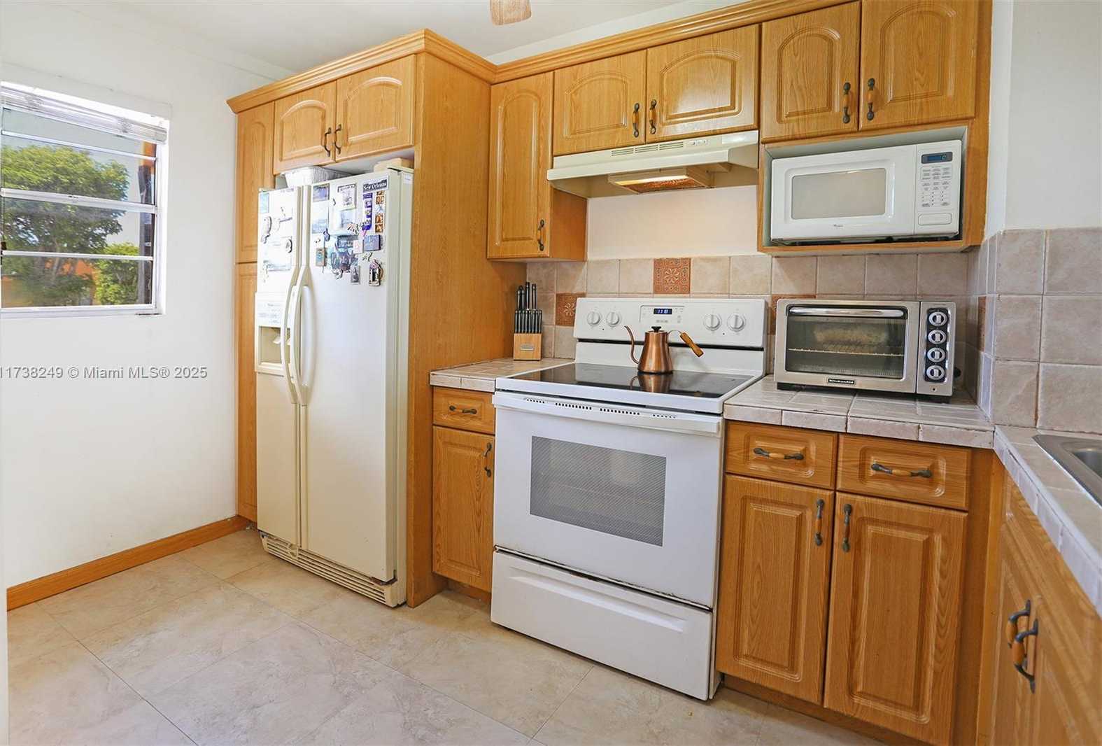 Small Image of 315 NORTH WEST 109TH AVE #205, Miami Number 7