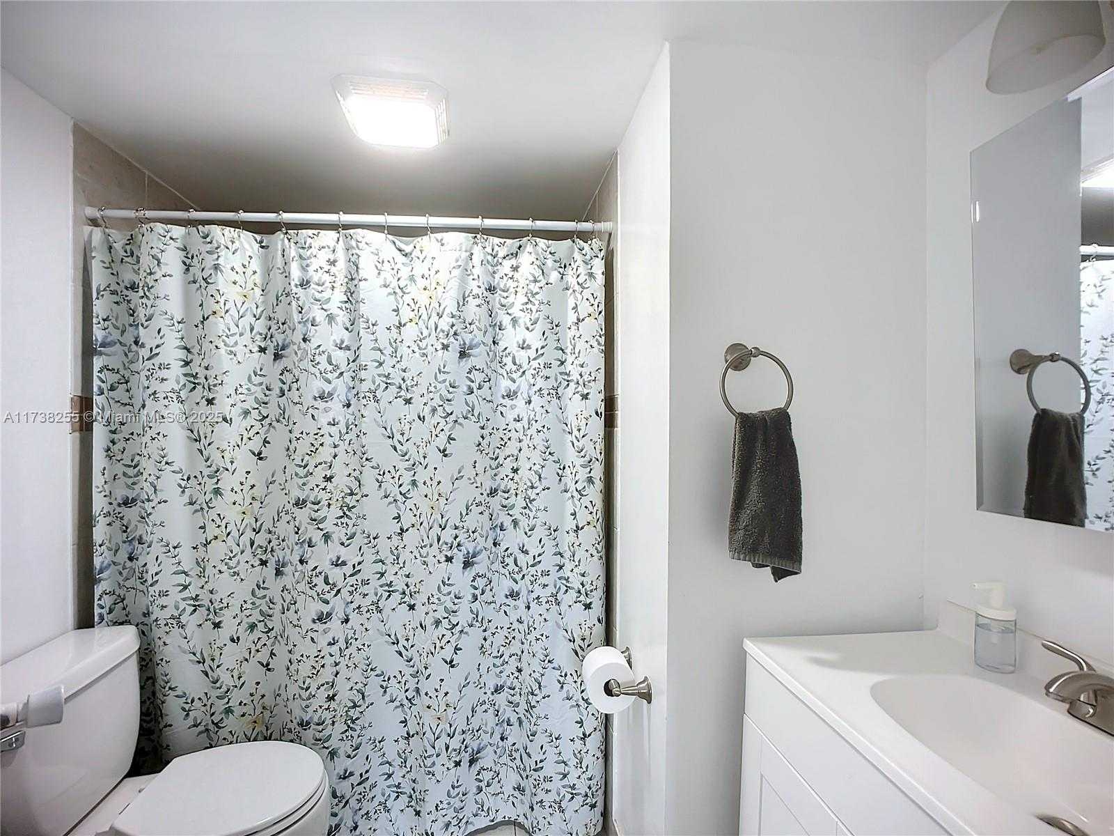 Small Image of 9915 WEST OKEECHOBEE RD #2-308, Hialeah Gardens Number 17