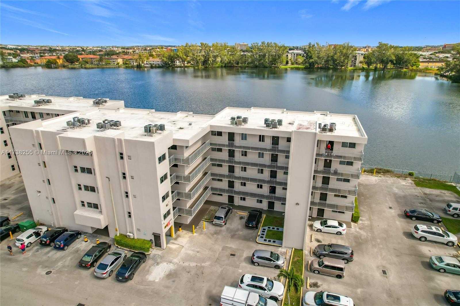 Small Image of 9915 WEST OKEECHOBEE RD #2-308, Hialeah Gardens Number 19