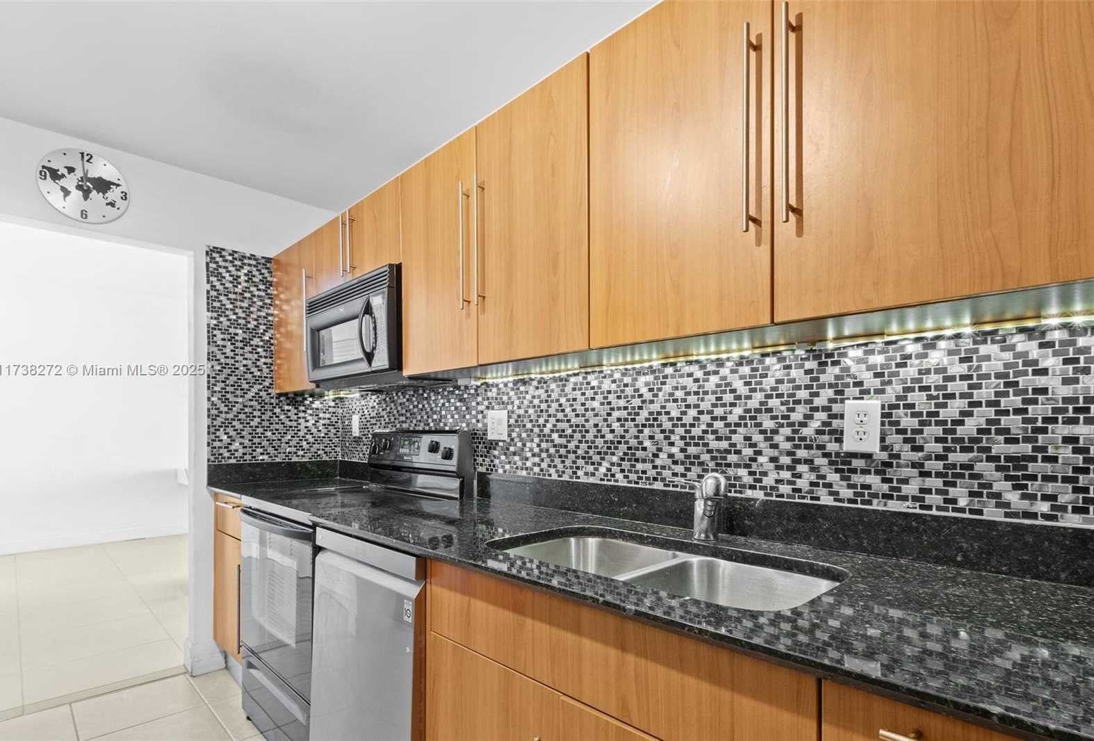 Small Image of 3001 SOUTH OCEAN DR #647, Hollywood Number 10