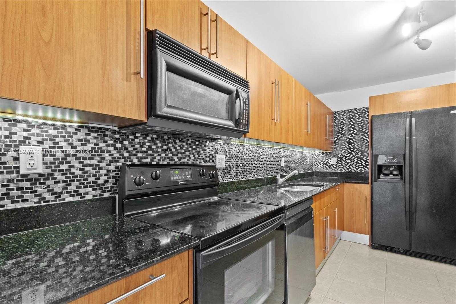 Small Image of 3001 SOUTH OCEAN DR #647, Hollywood Number 8