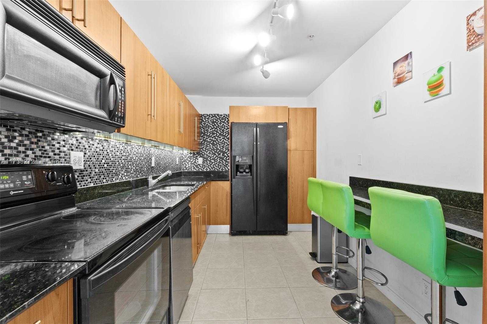 Small Image of 3001 SOUTH OCEAN DR #647, Hollywood Number 9