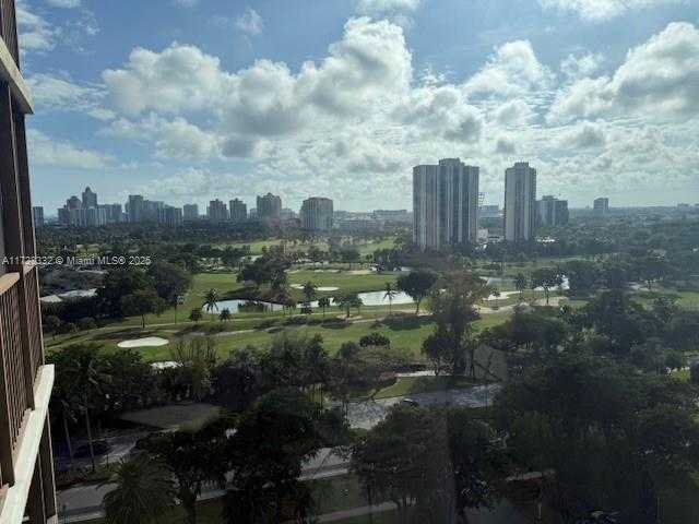 Small Image of 3375 NORTH COUNTRY CLUB DR #1409, Aventura Number 6