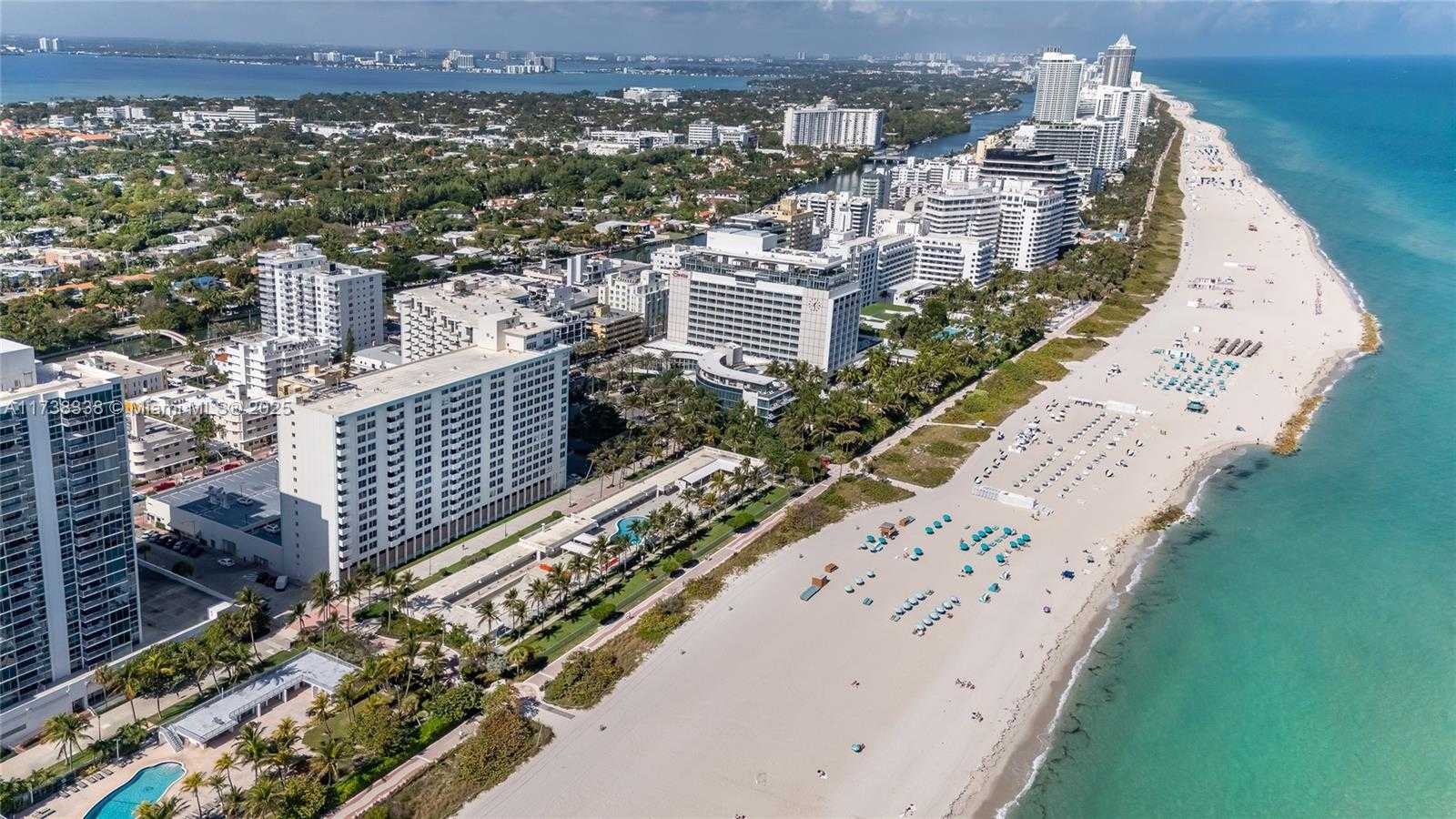 Small Image of 2899 COLLINS AVE #833, Miami Beach Number 24