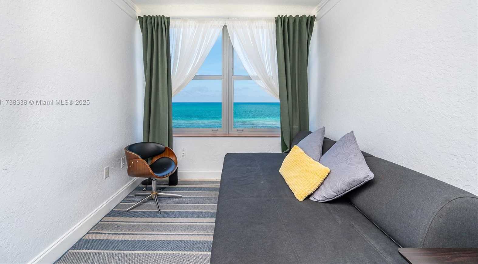 Small Image of 2899 COLLINS AVE #833, Miami Beach Number 9