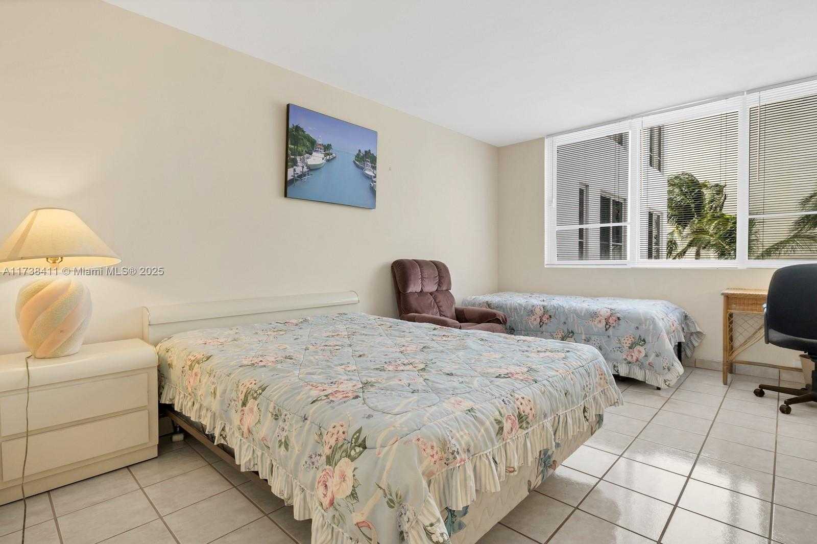 Small Image of 5005 COLLINS AVE #724, Miami Beach Number 12