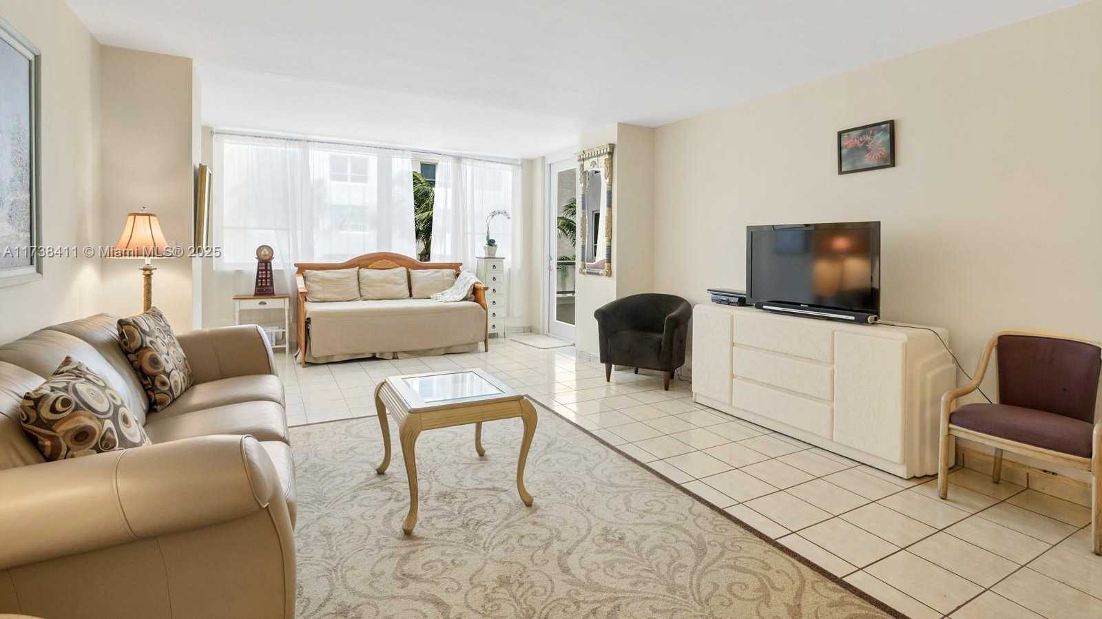 Small Image of 5005 COLLINS AVE #724, Miami Beach Number 6