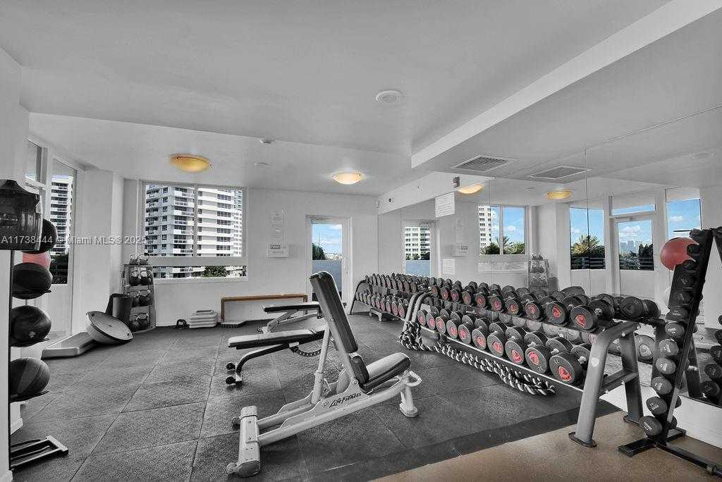 Small Image of 1330 WEST AVE #3601, Miami Beach Number 17