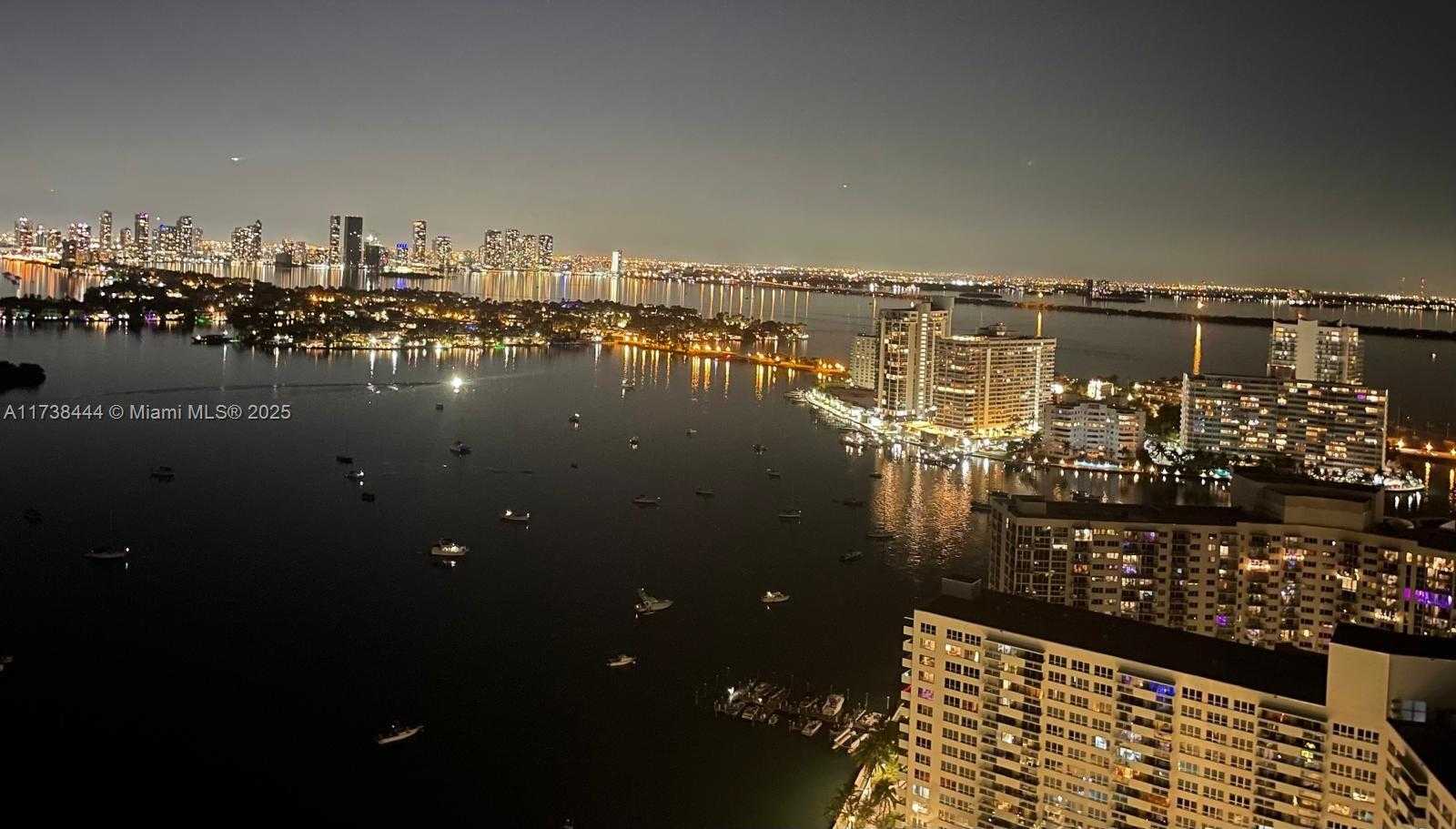 Small Image of 1330 WEST AVE #3601, Miami Beach Number 4