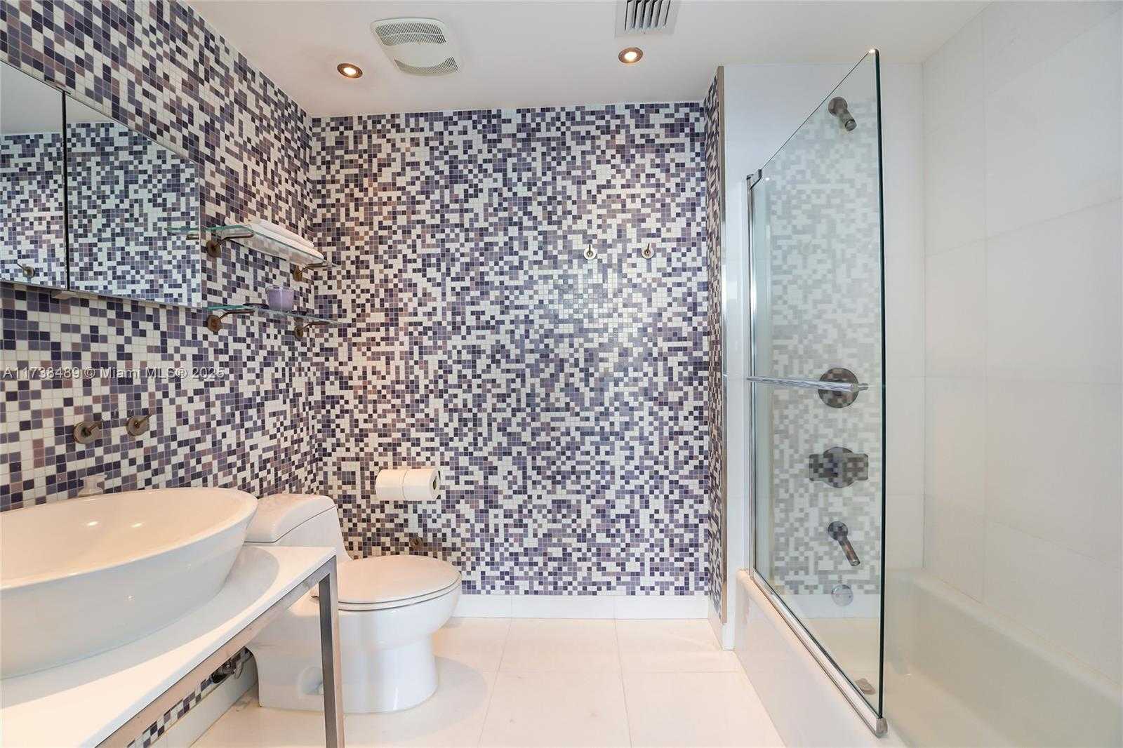 Small Image of 450 ALTON RD #3401, Miami Beach Number 13