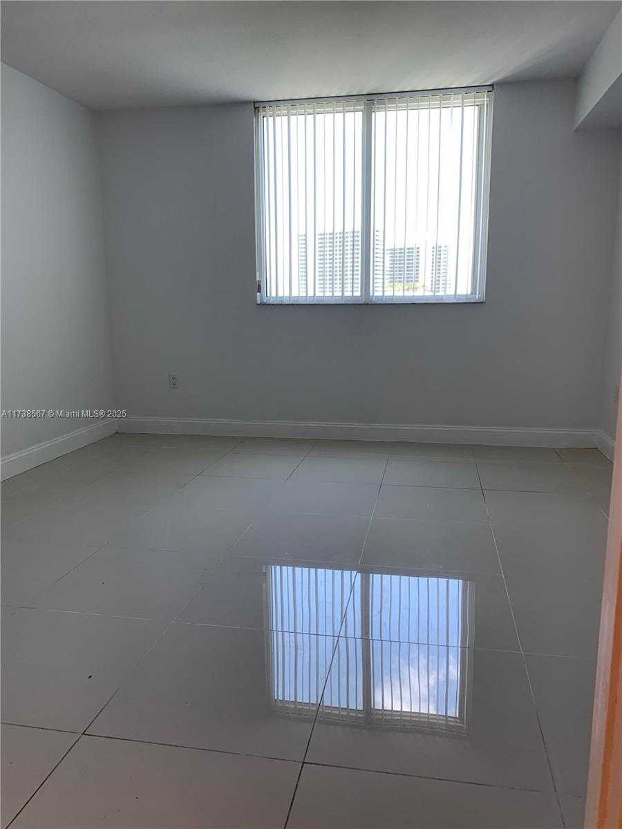 Small Image of 1861 NORTH WEST SOUTH RIVER DRIVE #1609, Miami Number 12