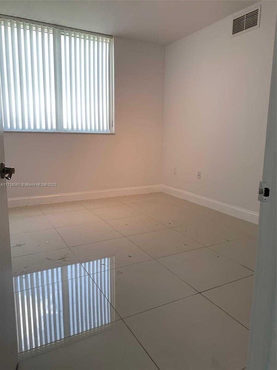 Small Image of 1861 NORTH WEST SOUTH RIVER DRIVE #1609, Miami Number 9