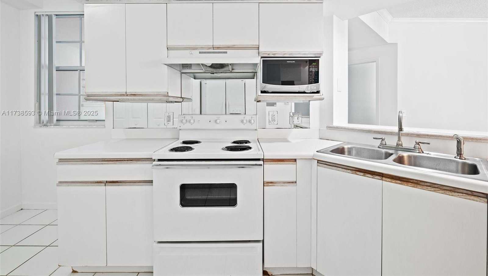 Small Image of 3205 NORTH EAST 184TH ST #9304, Aventura Number 11