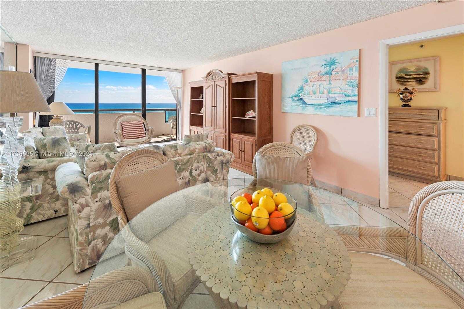 Small Image of 2555 COLLINS AVE #2005, Miami Beach Number 11