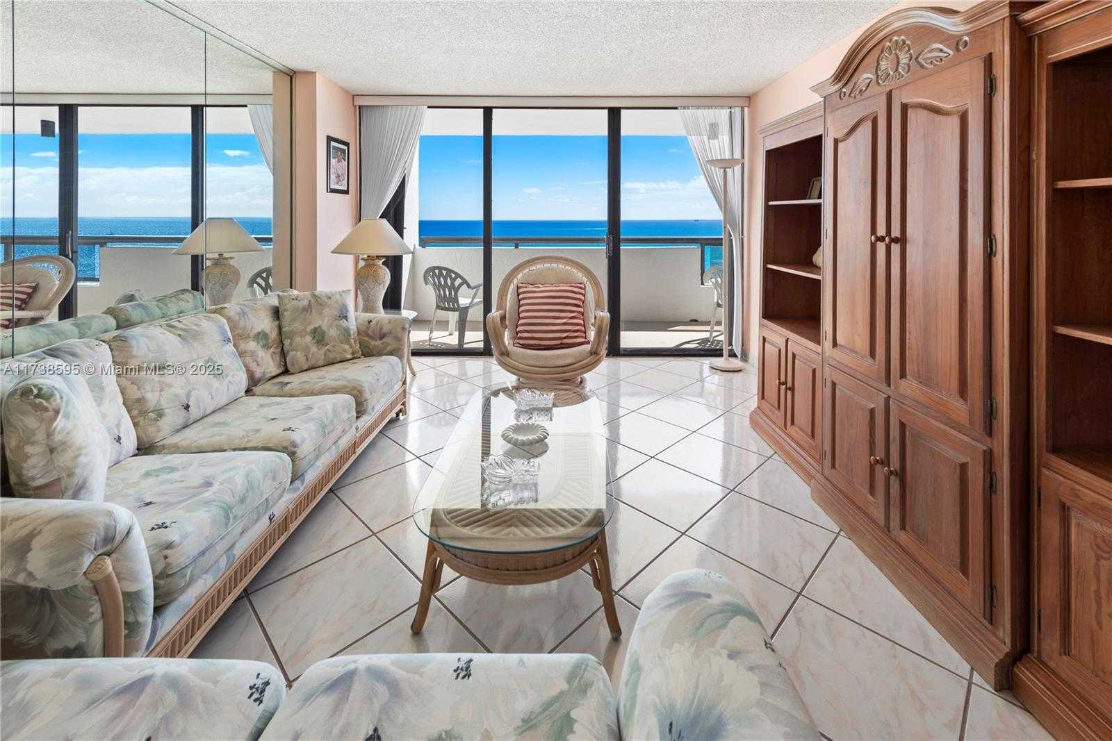 Small Image of 2555 COLLINS AVE #2005, Miami Beach Number 13