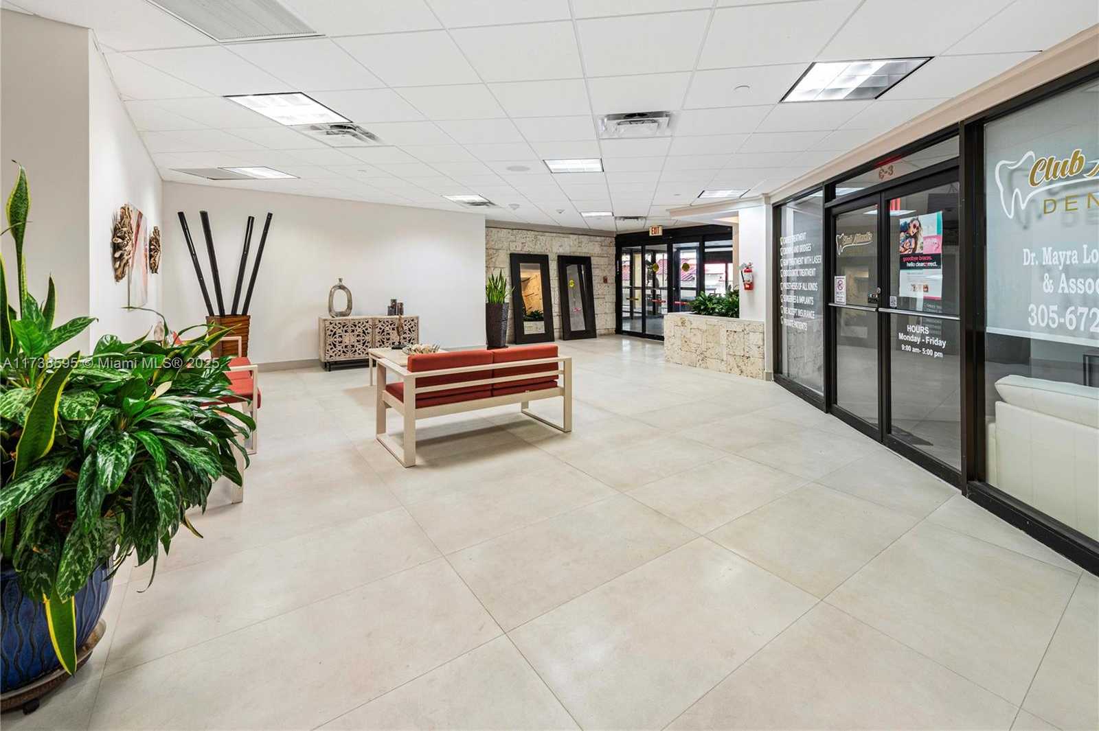 Small Image of 2555 COLLINS AVE #2005, Miami Beach Number 47