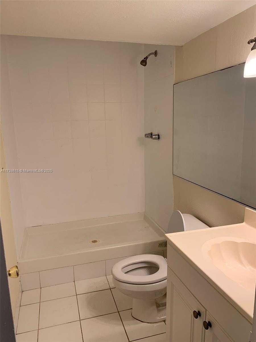 Small Image of 1251 NORTH EAST 108TH ST #106, Miami Number 4