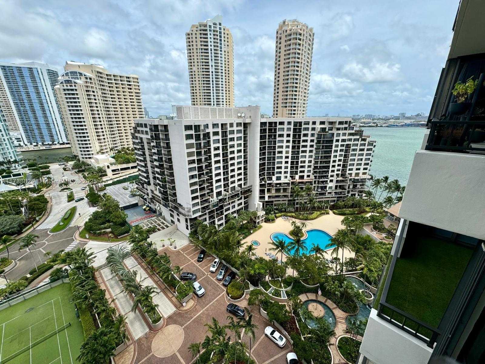 Small Image of 520 BRICKELL KEY DR #A1912, Miami Number 14