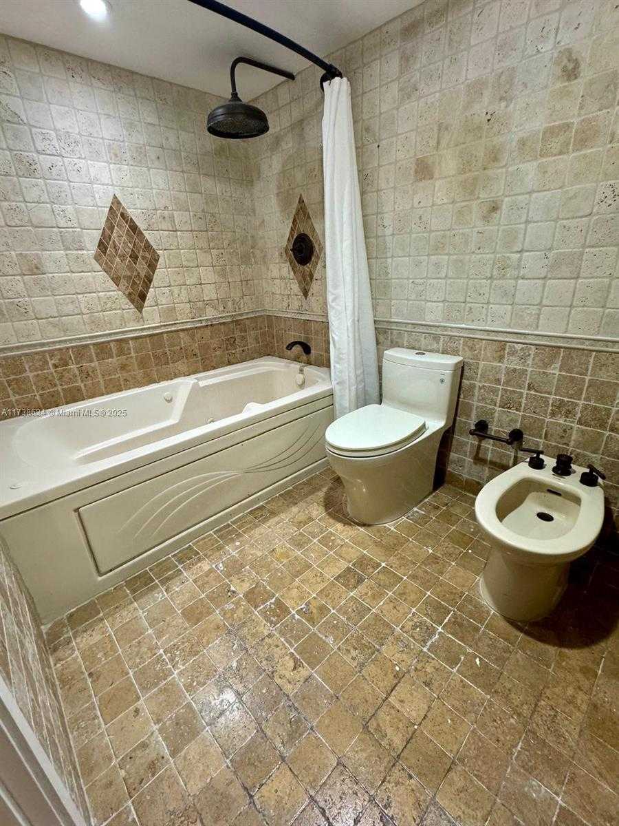 Small Image of 520 BRICKELL KEY DR #A1912, Miami Number 23