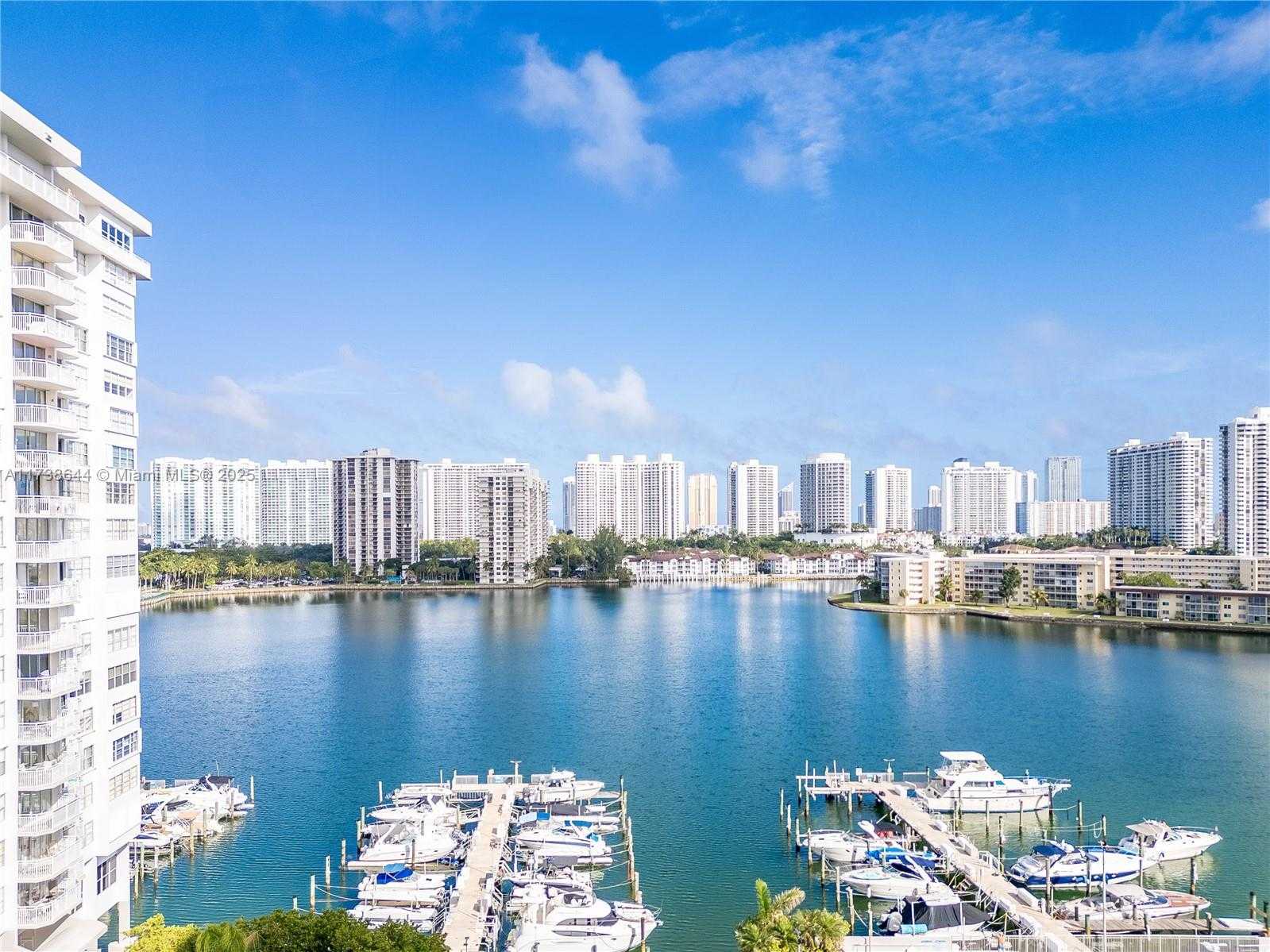 Small Image of 18081 BISCAYNE BLVD #803, Aventura Number 14
