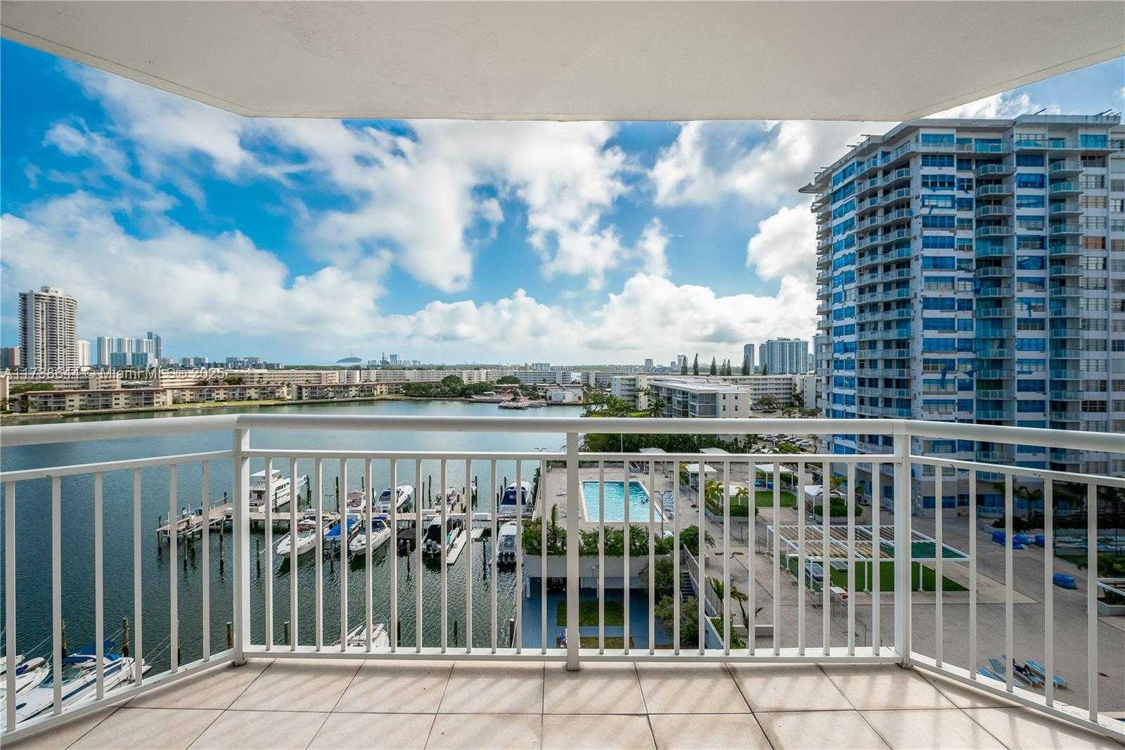 Small Image of 18081 BISCAYNE BLVD #803, Aventura Number 26