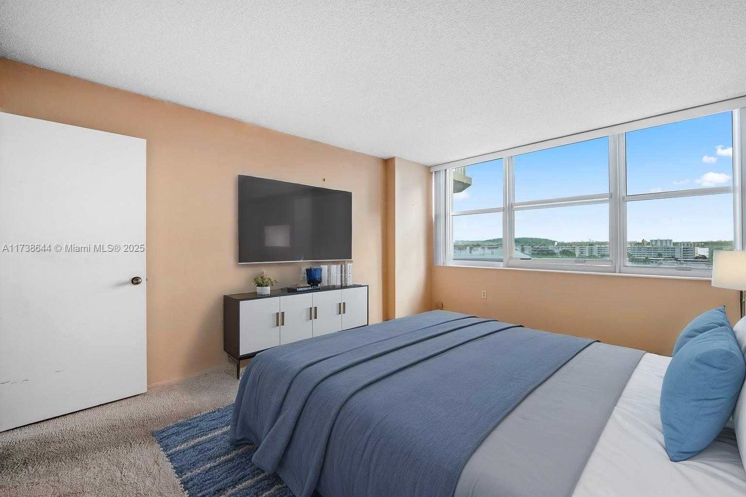 Small Image of 18081 BISCAYNE BLVD #803, Aventura Number 33