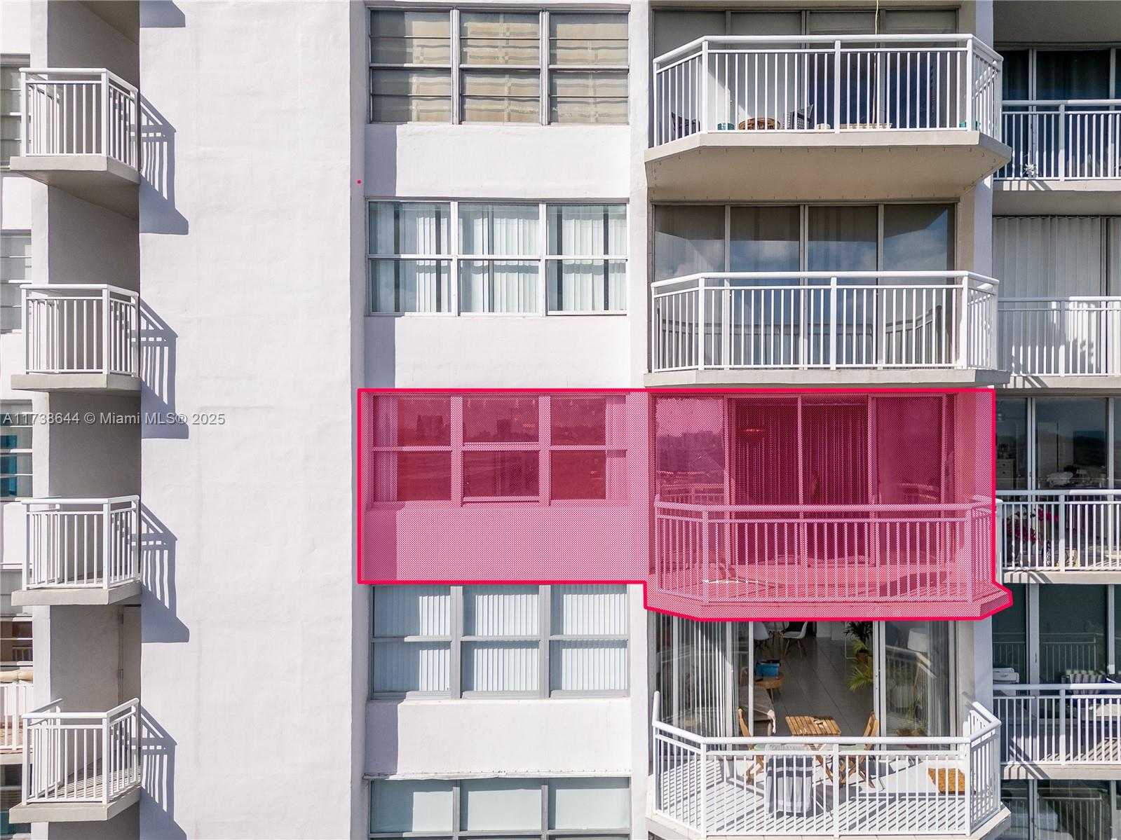 Small Image of 18081 BISCAYNE BLVD #803, Aventura Number 7