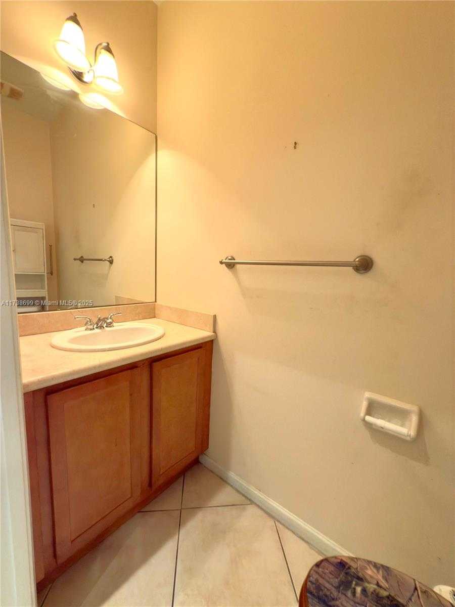 Small Image of 531 SOUTH WEST 18TH AVE #41, Fort Lauderdale Number 8