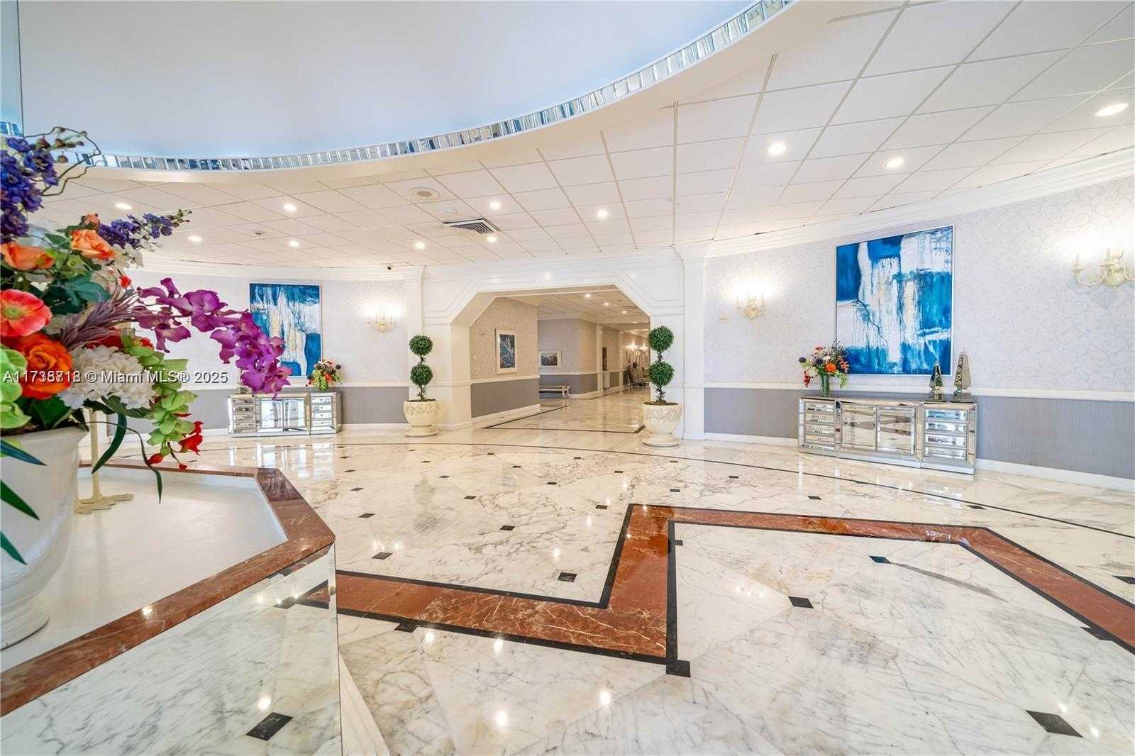 Small Image of The Hallmark, 3800 S Ocean Dr, Hollywood, FL 33019, USA Number 4