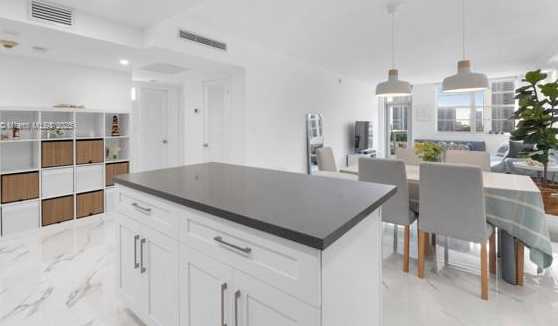 Small Image of 19390 Collins Ave, Sunny Isles Beach, FL 33160, USA Number 15