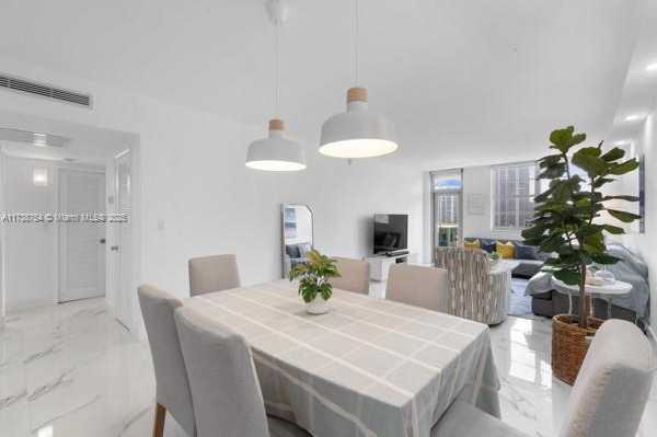 Small Image of 19390 Collins Ave, Sunny Isles Beach, FL 33160, USA Number 18