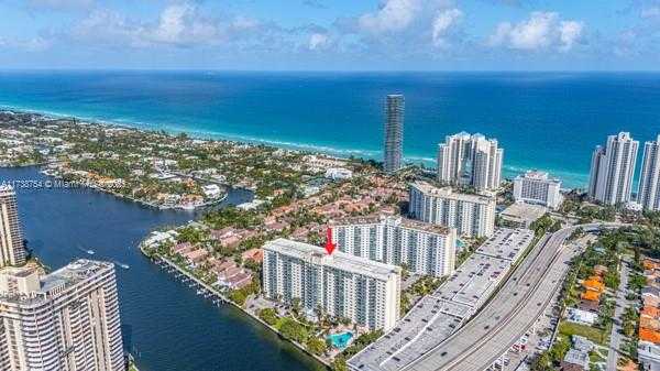 Small Image of 19390 Collins Ave, Sunny Isles Beach, FL 33160, USA Number 2