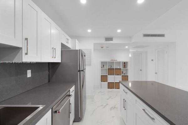 Small Image of 19390 Collins Ave, Sunny Isles Beach, FL 33160, USA Number 31
